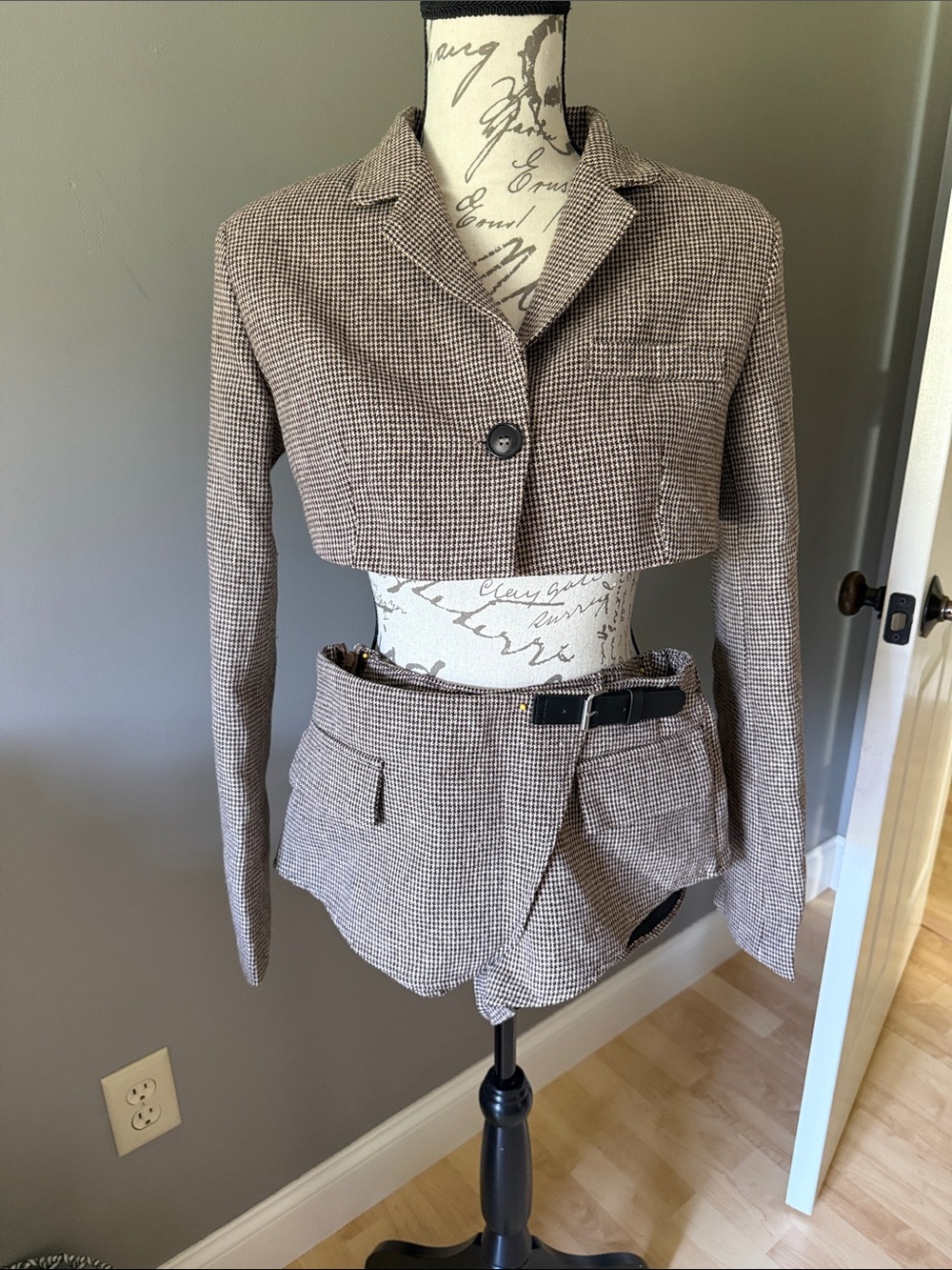 Cropped Houndstooth Women's Jacket - Brown and matching skirts